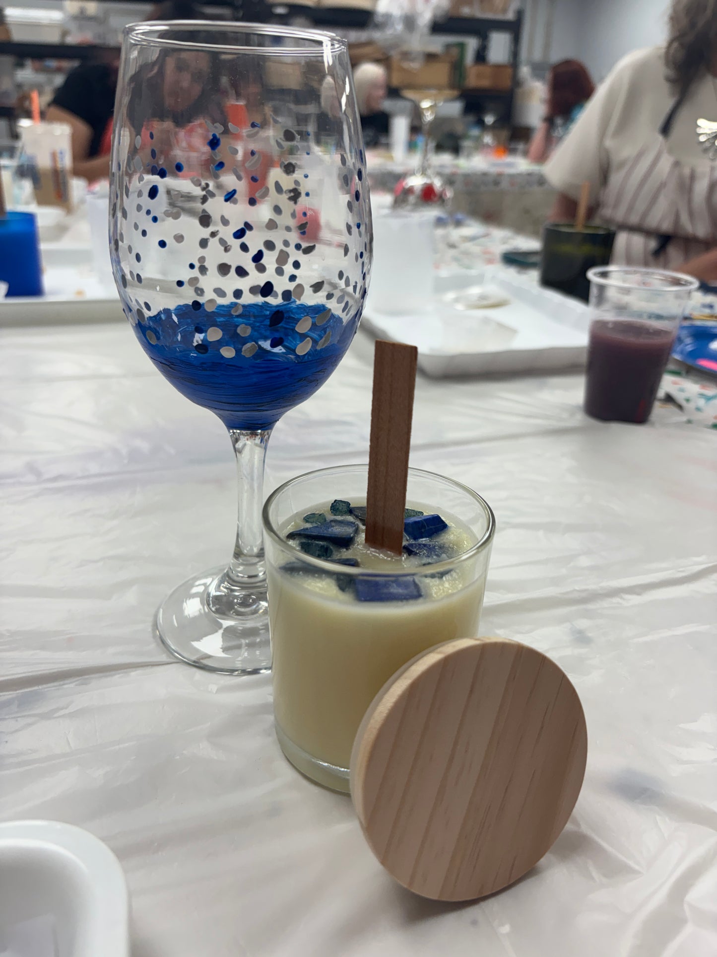 06/08/26 (Mon@6pm) PUBLIC WORKSHOP - Wine & Wood Wicks $40