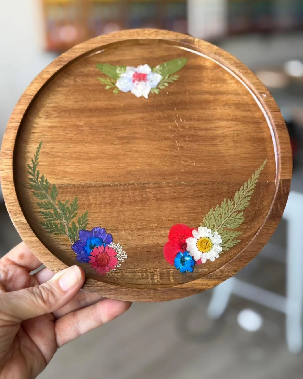01/19/26 (MON@12pm OR 4pm) Public Workshop - Pressed Flower Resin Trays/Board - Open Pour