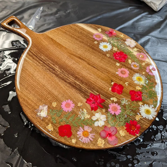 01/19/26 (MON@12pm OR 4pm) Public Workshop - Pressed Flower Resin Trays/Board - Open Pour