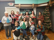 10/15/23  @1pm Vintage-Like Ceramic Christmas Tree and more!