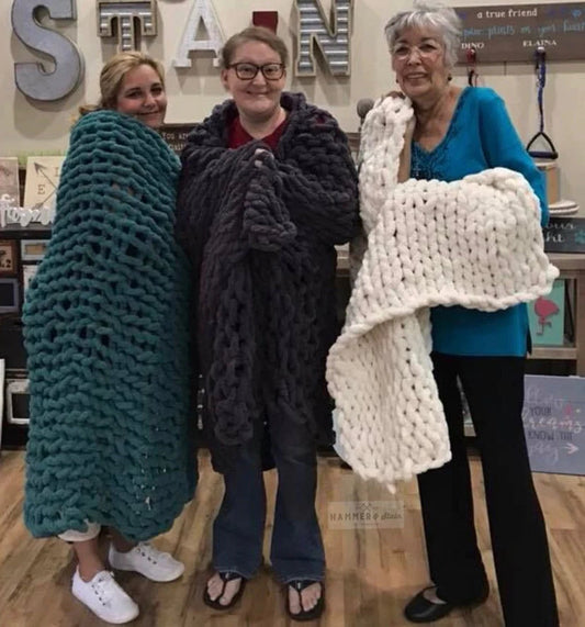 04/01/26 (Wed@6pm) Blankets & Bellini’s: Sip & Hand Knit Chunky Blanket Making